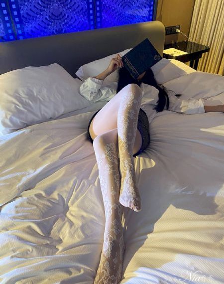 酒吧捡尸啪一级毛片视频在线_蓝光在线观看高清